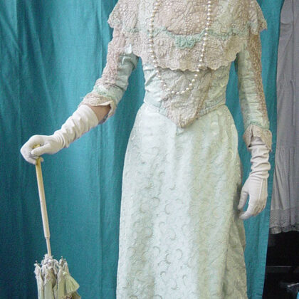2008 (Nov.) : Film d'époque Coco Avant Chanel, réal. Anne Fontaine, Prod. Haut et court 